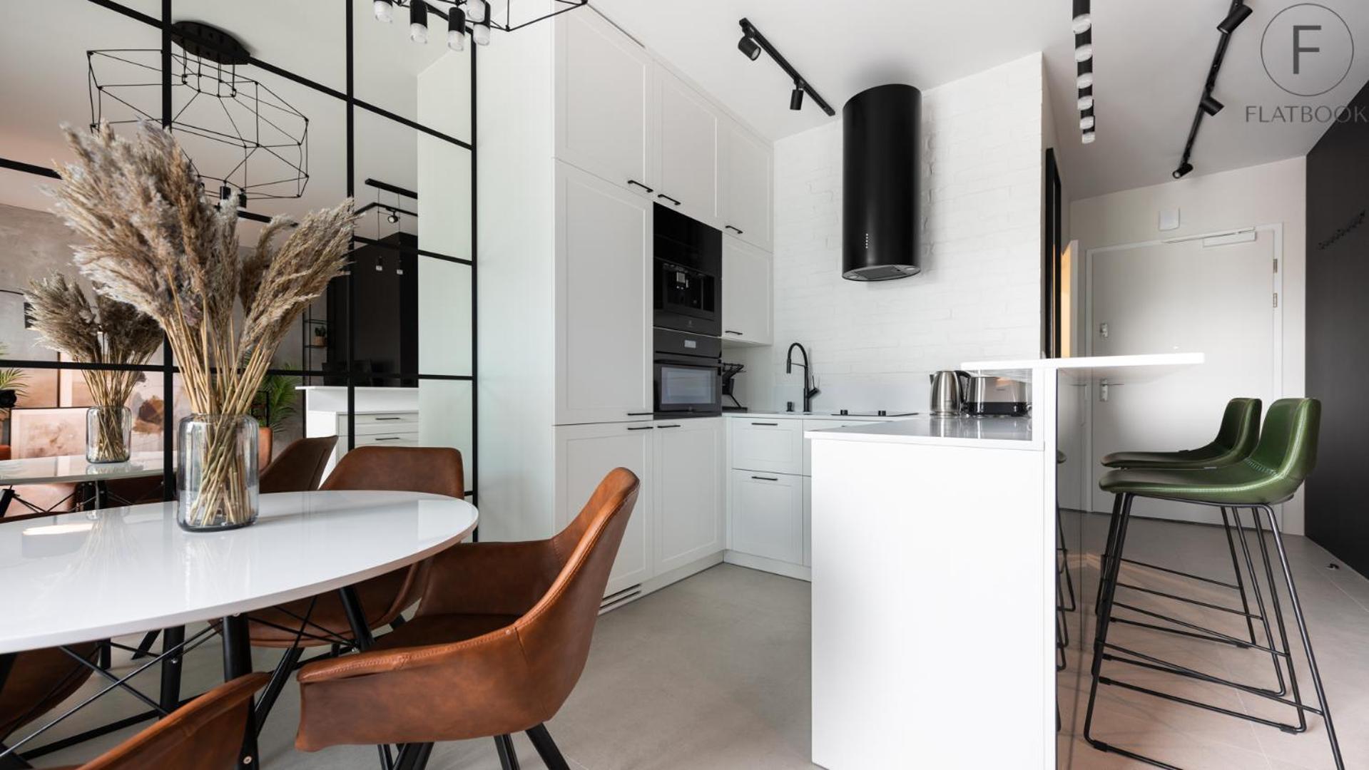 Flatbook - City Center Apartments Yacht Park กดิเนีย ภายนอก รูปภาพ